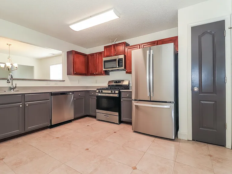 3195 Brookfield Dr — Photo 8