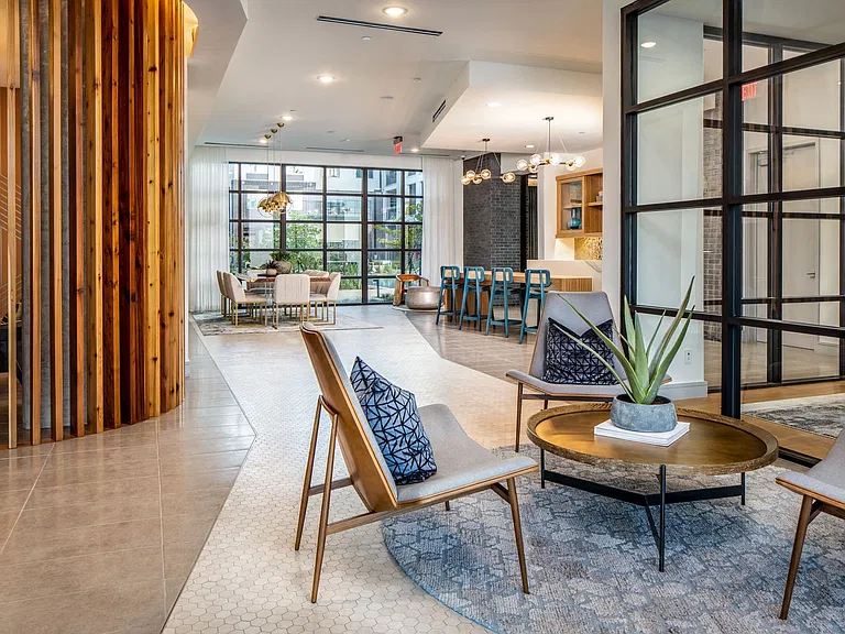 Resident Lounge Standard in the Heights