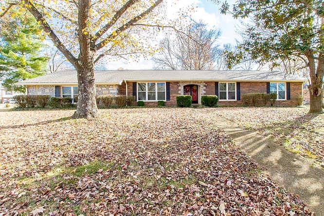 1st image of 102 Brookhaven Trl