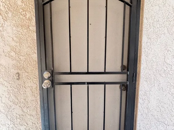 38729 11th St E, Palmdale, CA