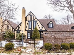 211 Kensington Ct, Pittsburgh, PA