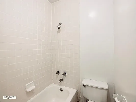 Rented by Citi Habitats | media 19