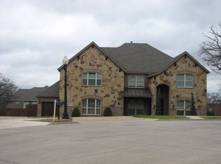 8533 High Point Ct, North Richland Hills, TX 76182