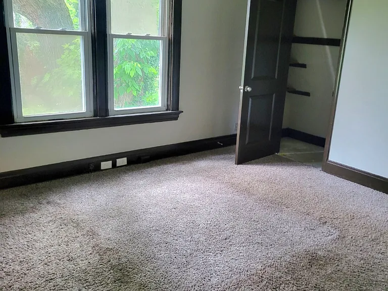 967 Kirbert Ave — Photo 10