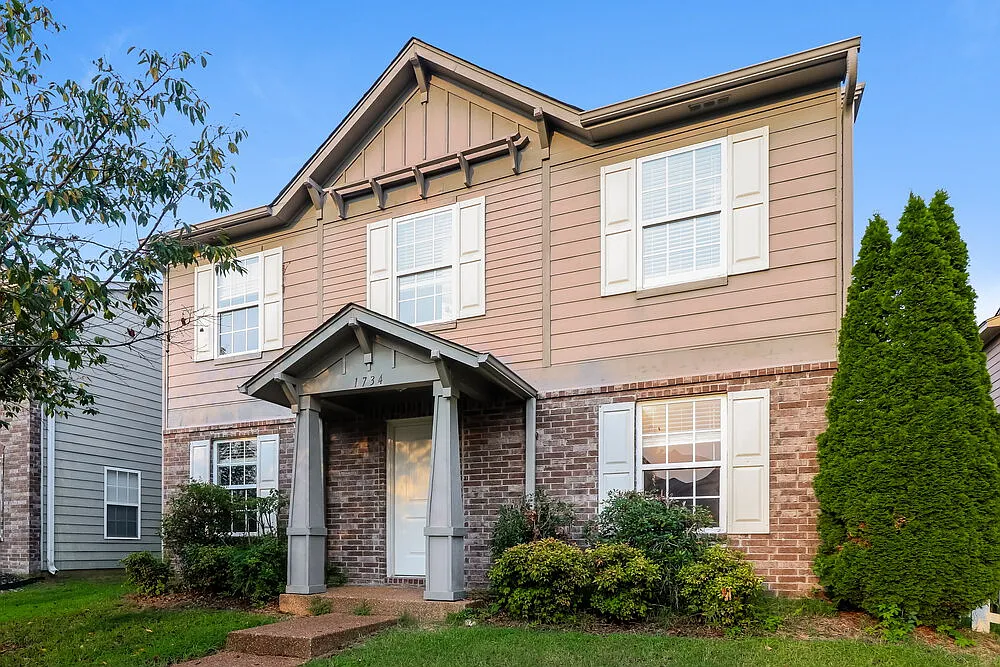 3 bed, 2.5 bath, 2471 sqft, $1,900 — Photo 4