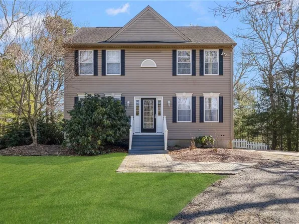 274 F Shannock Rd, Wakefield, RI 02879