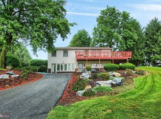 488 Mountain Rd, Boiling Springs, PA 17007