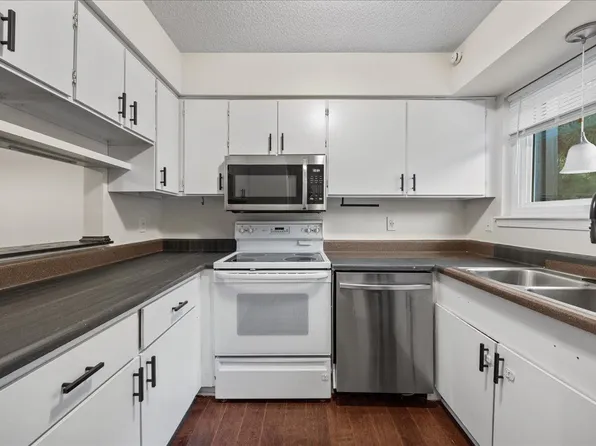 4271 Lake Ridge Dr, Raleigh, NC 27604