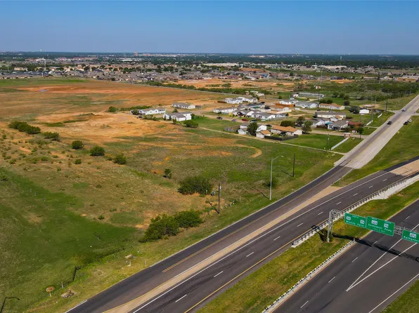 Rathgeber Rd, Wichita Falls, TX 76310