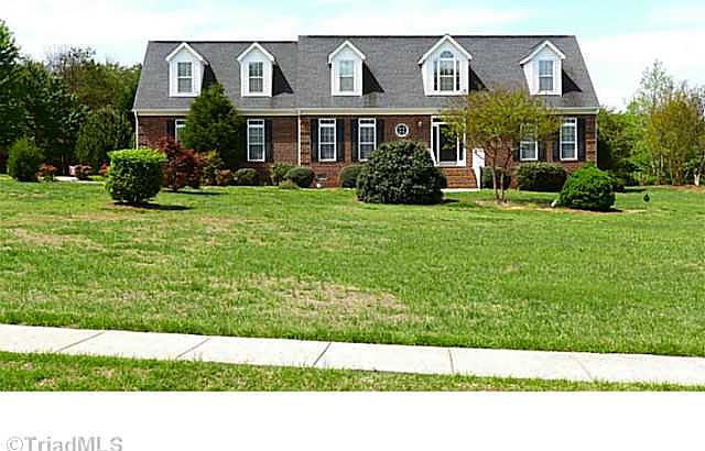 1st image of 8209 Hunters Dr