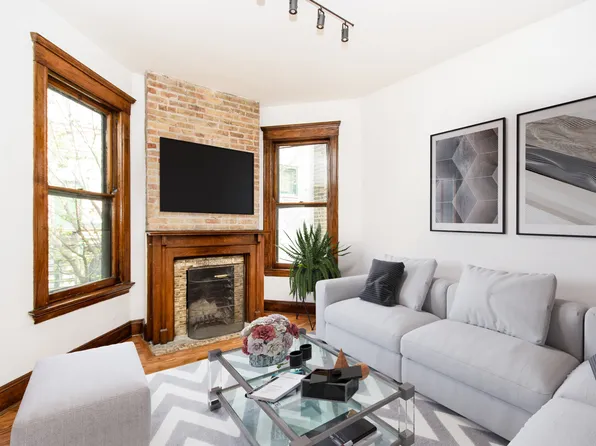 1010 W Altgeld St APT 2, Chicago, IL 60614