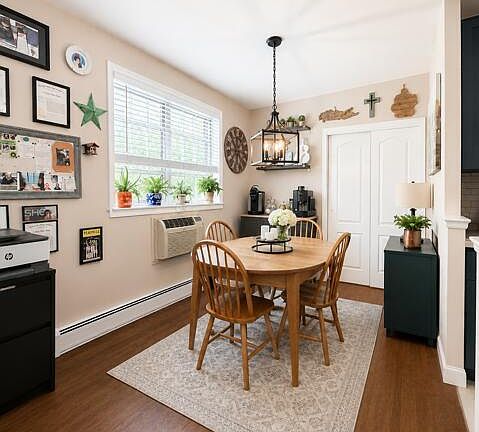 4th image of 406 Maryland Ave APT 3C
