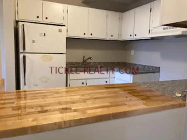 Creekwood Apartments - Farmington