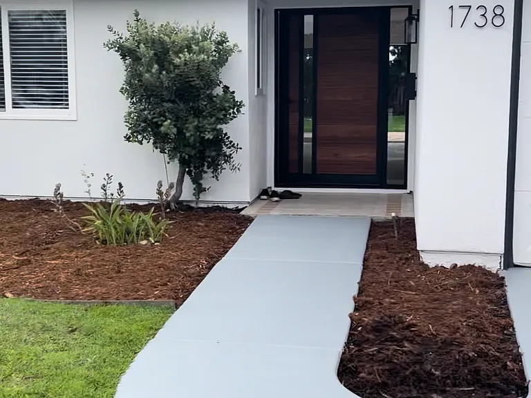 1738 Dora Dr — Photo 3