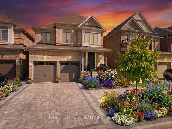 31 Hayeraft St #Basement, Whitby, ON L1P 0C6
