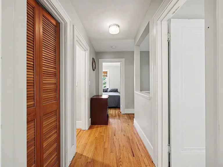 307 Doty Ave — Photo 11