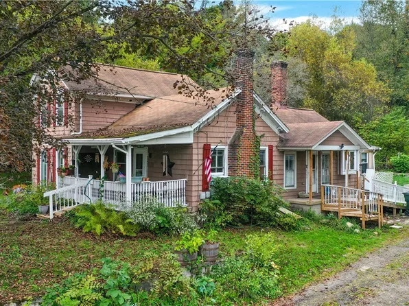 4595 High St, Mantua, OH 44255
