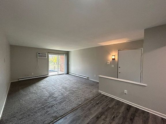 2nd image of 461 N Broadway St Unit 6