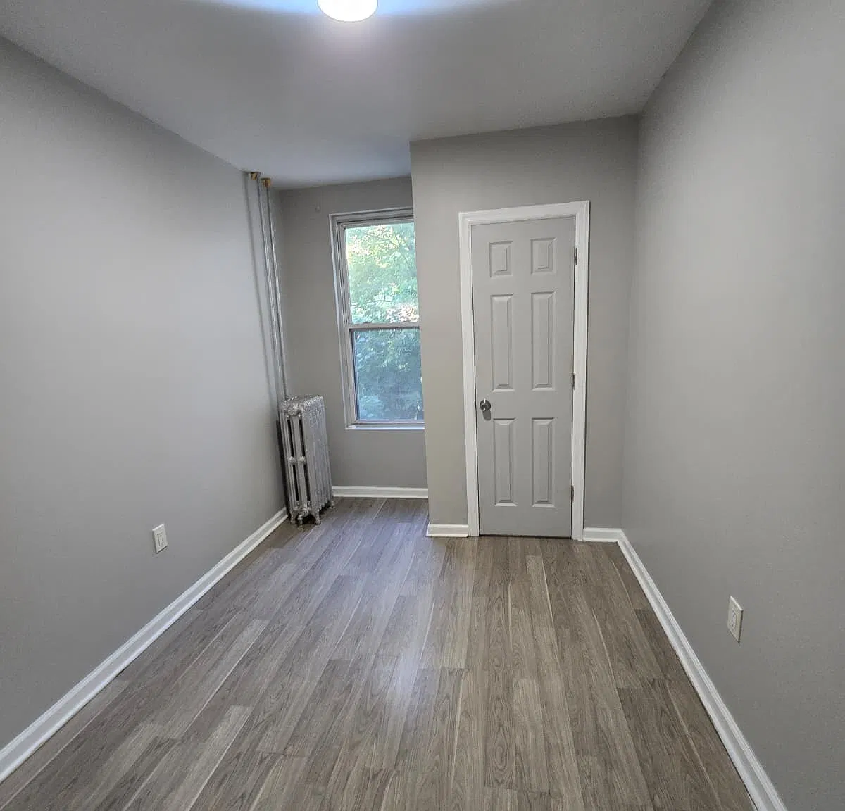 116 Bostwick Ave — Photo 2