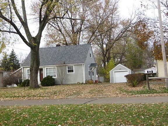 4th image of 1786 W Highland Blvd