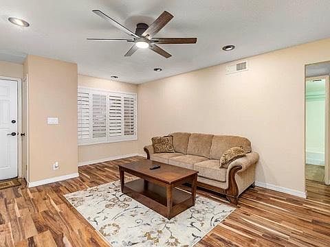 3rd image of 1927 E Hampton Ave Unit 219