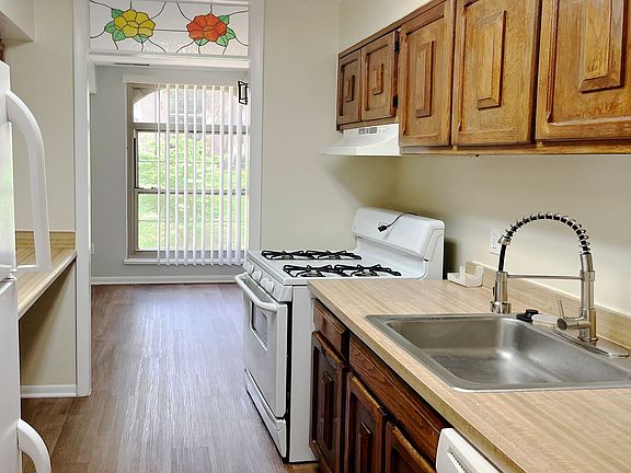 5th image of 3322 Woodburn Village Dr APT 24