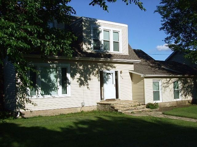 1st image of 108 W Park St