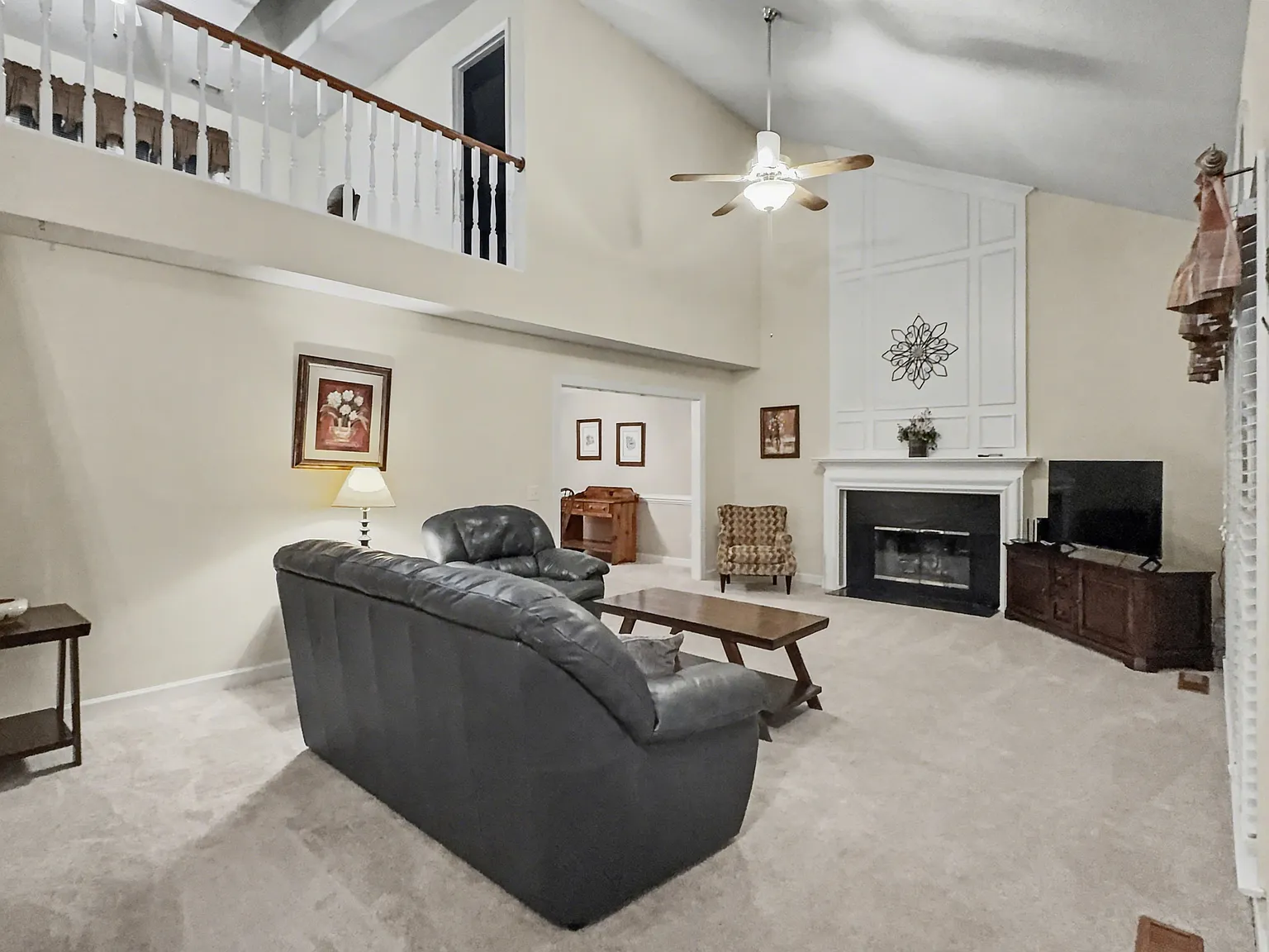 3 bed, 2140 sqft, $3,500 — Photo 3
