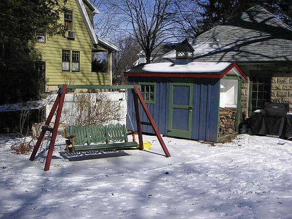 Storage shed