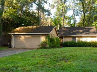 2142 Tree Ln, Humble, TX 77339