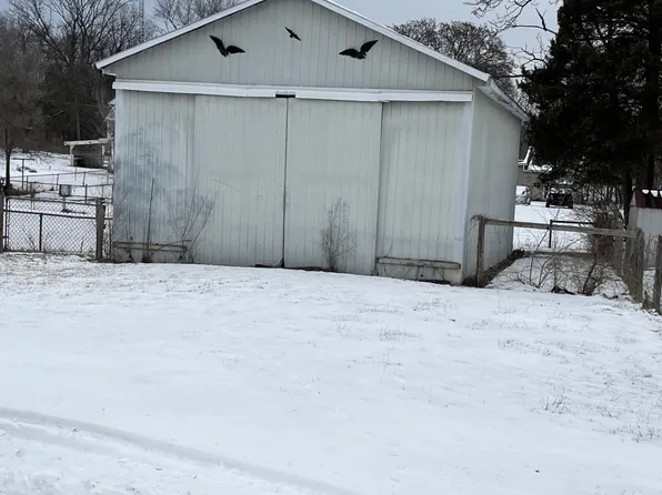 347 Rothwell Ave, Martinsburg, WV 25404