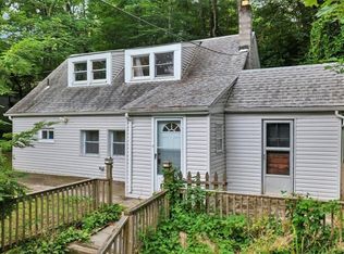 35 Towners Rd, Carmel, NY 10512