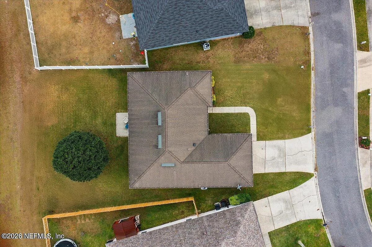 3 bed, 2.0 bath, 1625 sqft, $1,800 — Photo 4