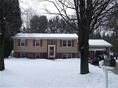 1st image of 114 Hillcrest Dr