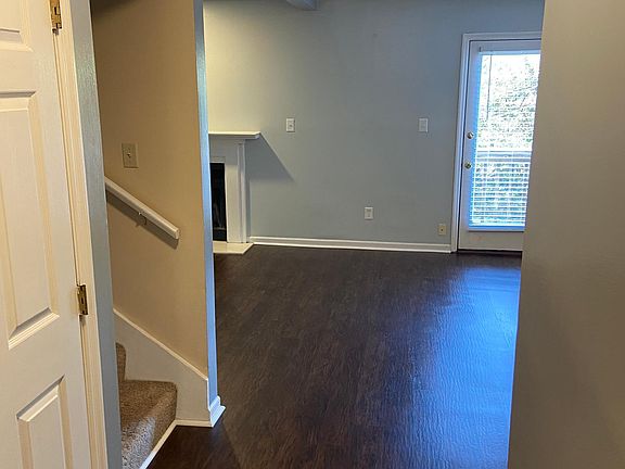 4th image of 3134 High Ridge Dr