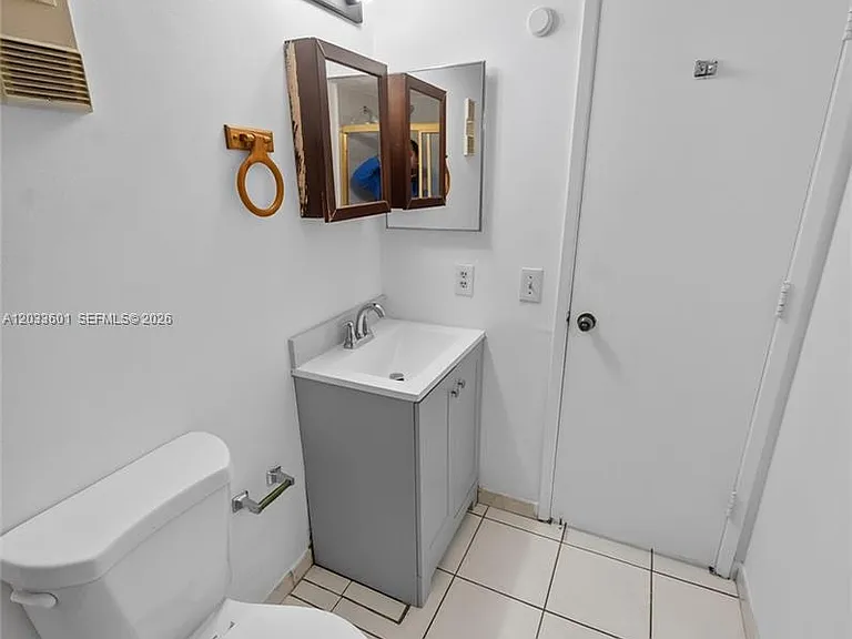 8750 N Sherman Cir #305 — Photo 27