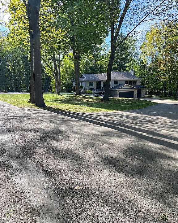 1st image of 1037 Bass Lake Rd
