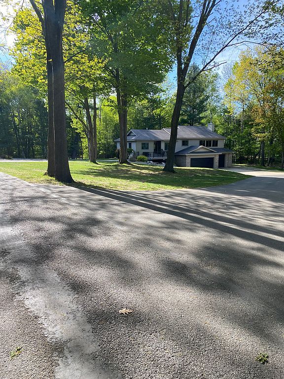 1037 Bass Lake Rd - Property Image