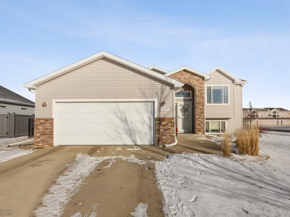 4707 47th Ave S, Fargo, ND 58104