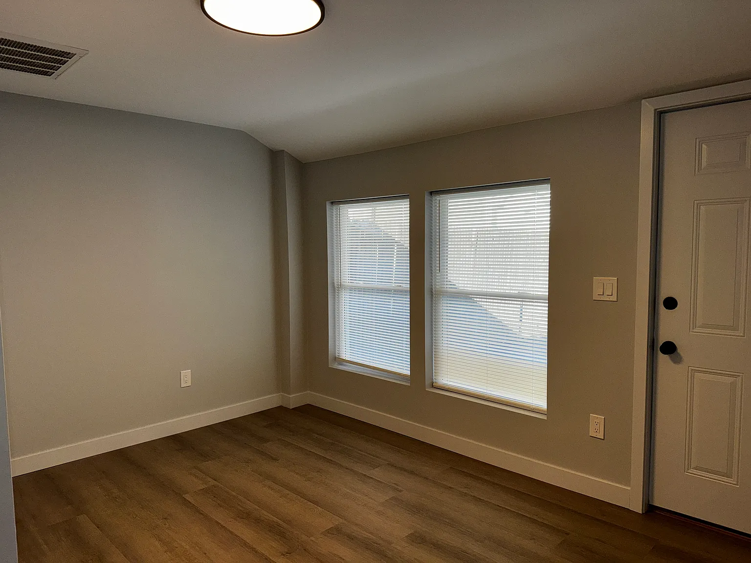 1 bed, 600 sqft, $1,600 — Photo 4