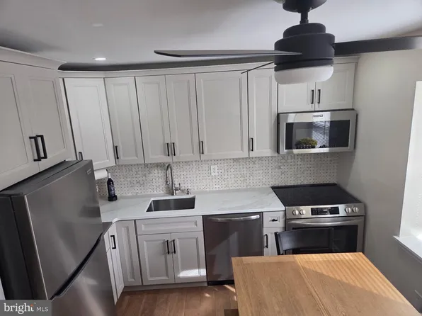 704 Silver Ct, Hamilton, NJ 08690