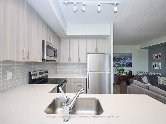 5th image of 550 Service Rd #610