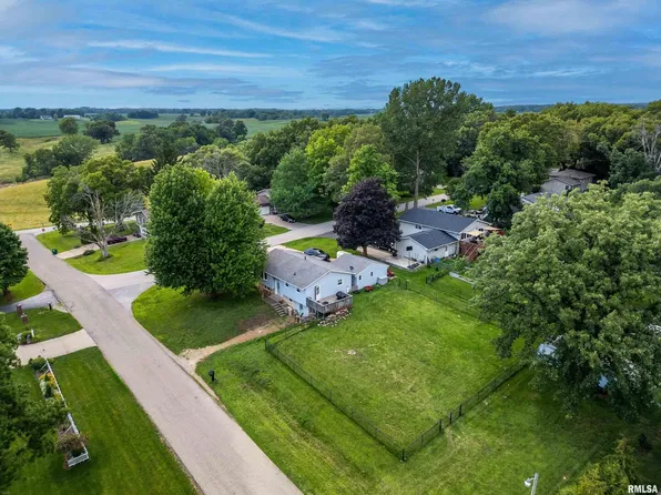 119 S Park Ave, Geneseo, IL 61254