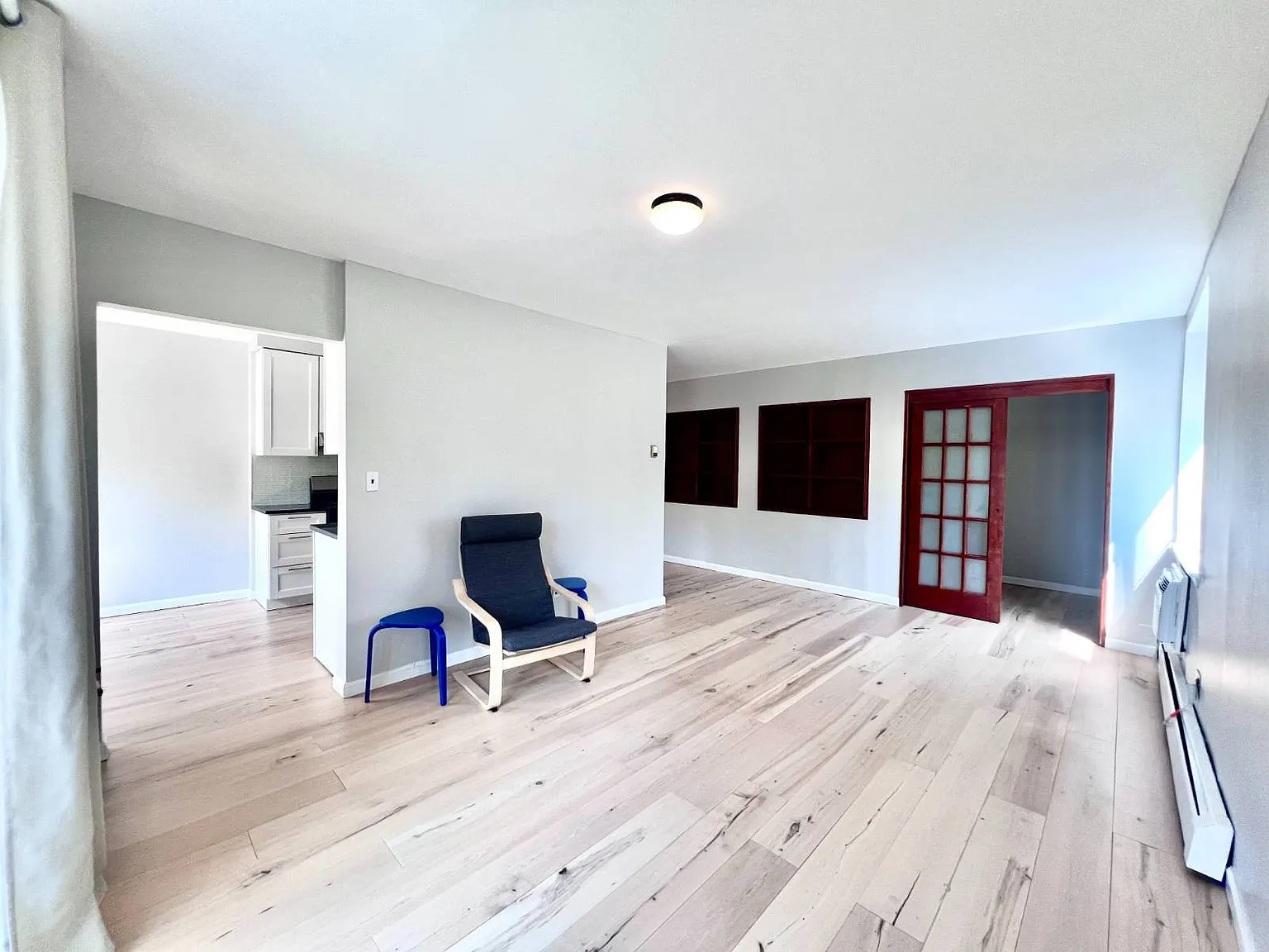 2 bed, 1.5 bath, 1176 sqft, $3,300 — Photo 3