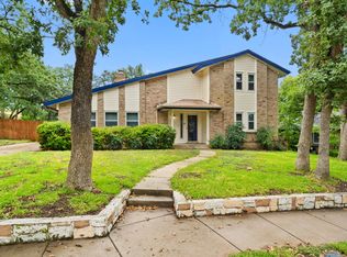 6736 Starnes Rd, North Richland Hills, TX 76182