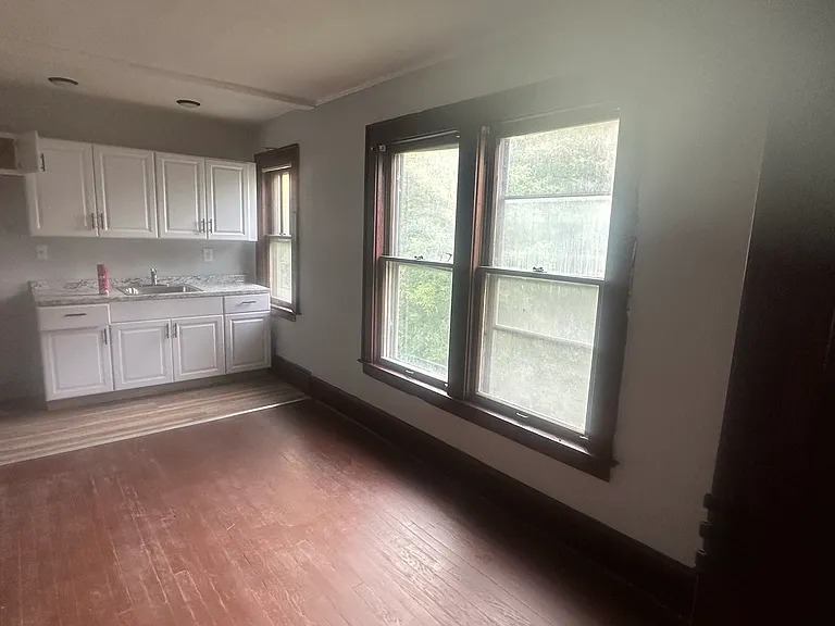 854 South Ave #3A — Photo 6