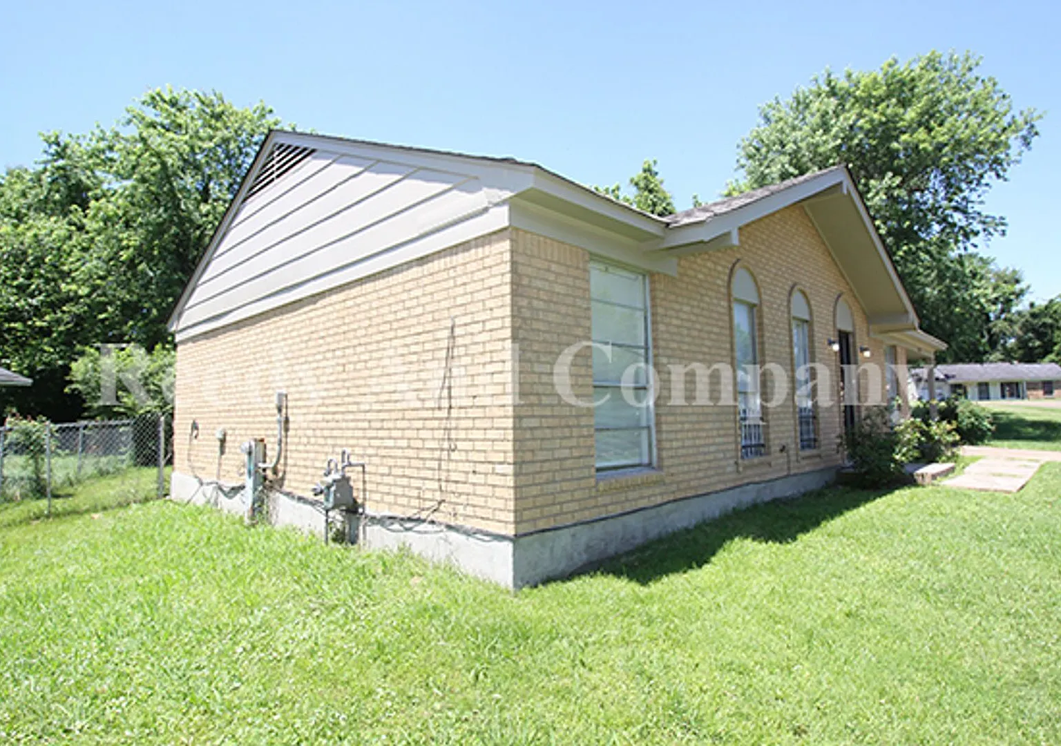 Welcome to 5197 Chantilly Dr in Memphis, TN! — Photo 2