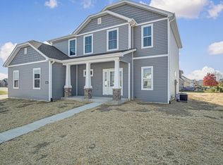 812 Weller Ct, Waterloo, IL 62298