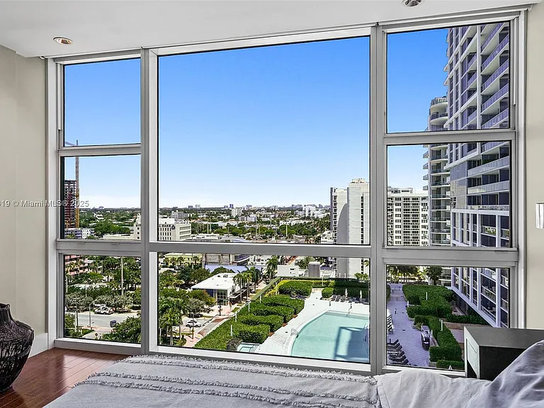 6801 Collins Ave #1214-DOOR1203 — Photo 15