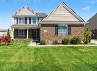 7255 Castell Blvd, Van Buren Township, MI 48111